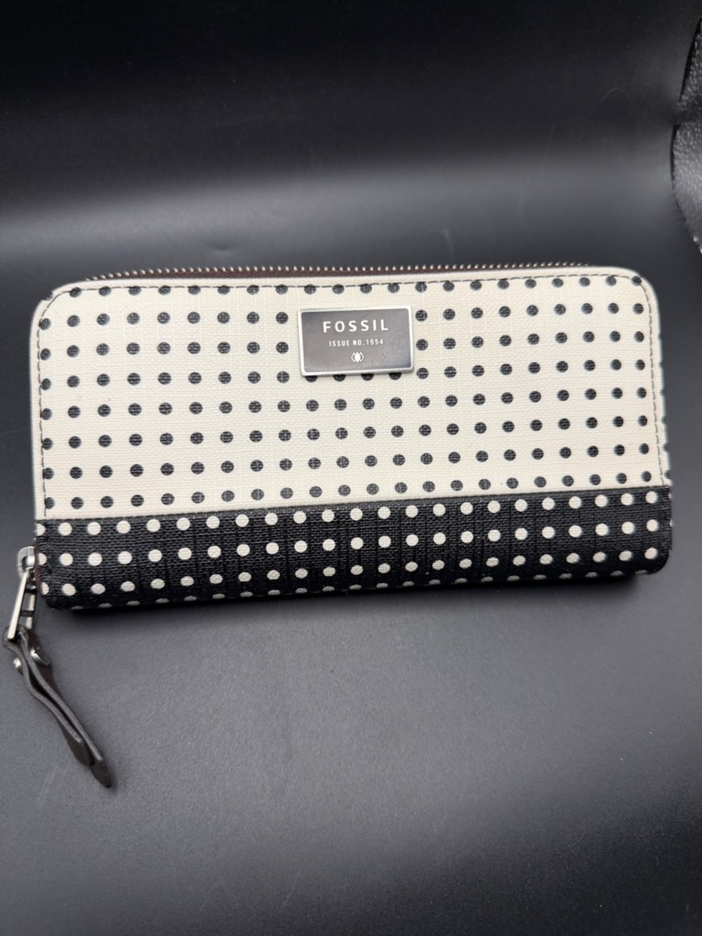 Fossil Sydney Black & White Polka Dot Zip Around Wallet with Silver Logo Plate